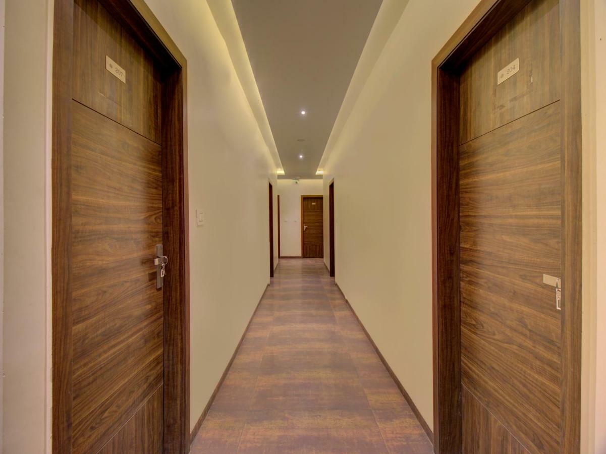 Oyo 35844 Hotel Lotus Residency Sāngli Extérieur photo