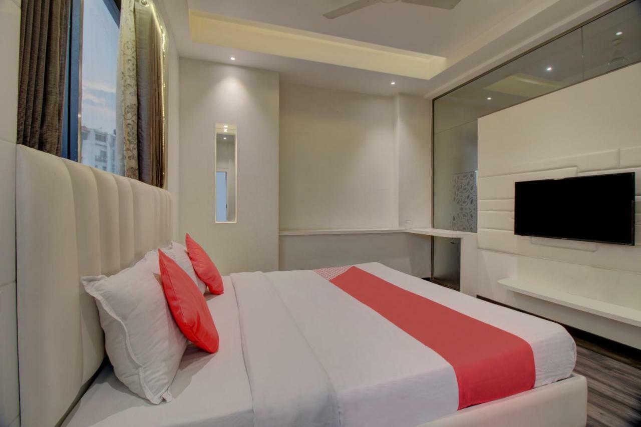 Oyo 35844 Hotel Lotus Residency Sāngli Extérieur photo