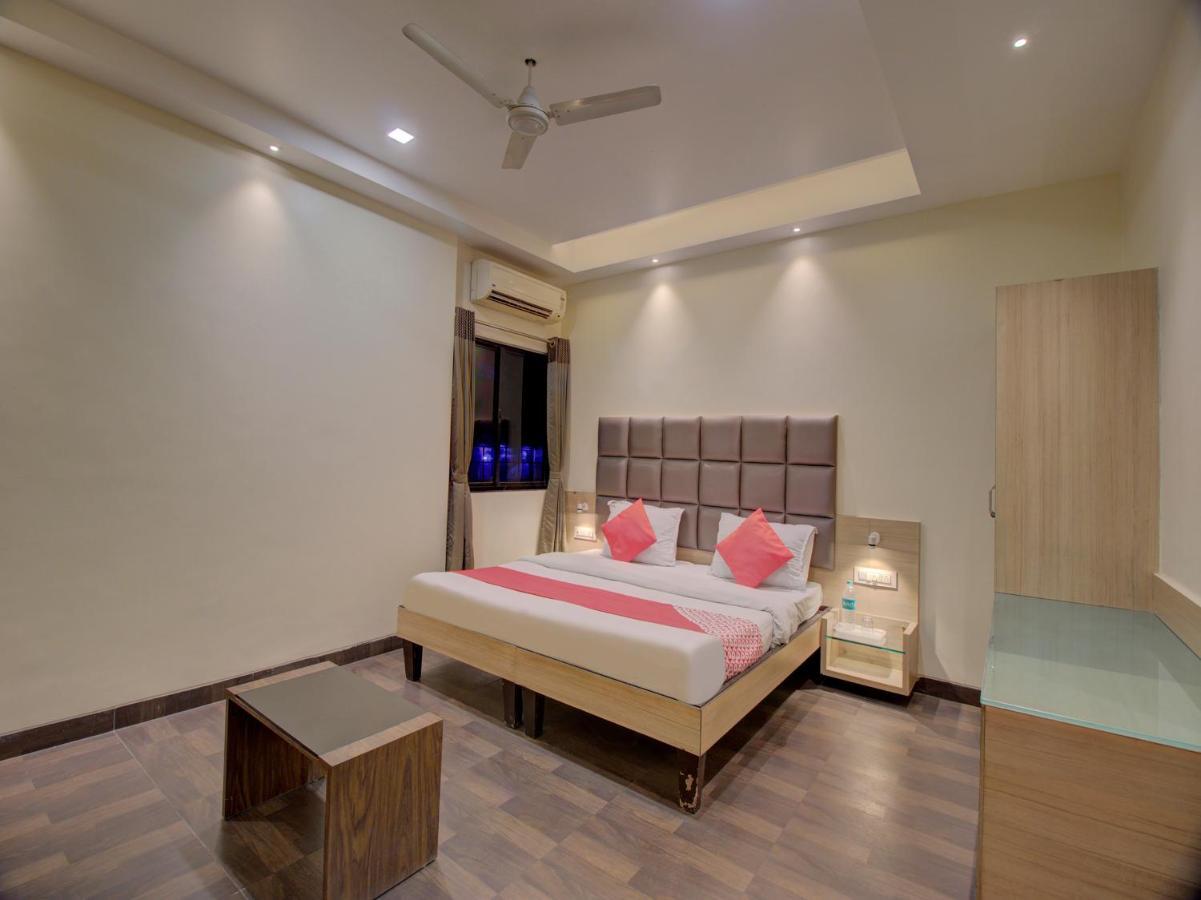 Oyo 35844 Hotel Lotus Residency Sāngli Extérieur photo